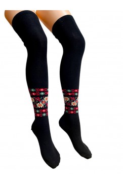 Черни чорапи с шевица над коляното