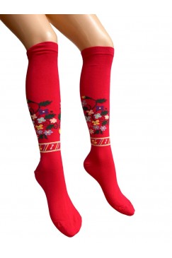 Червени памучни чорапи до коляното с шевици