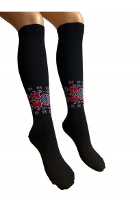 Дълги черни памучни чорапи с шевици