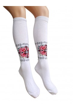 Бели чорапи с шевица до коляното