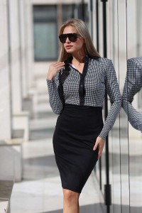 Елегантна рокля пепит DJOVANA