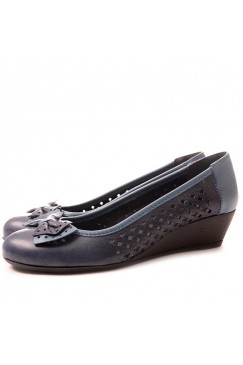 Дамски обувки от естествена кожа модел 20952 blue