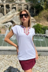 Дамска тениска с шевица ZORA WHITE