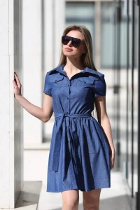 Разкроена дънкова рокля с колан CERA Разкроена дънкова рокля с колан CERA