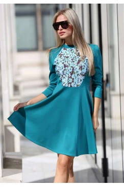 Ефектна зелена рокля TAIRA GREEN