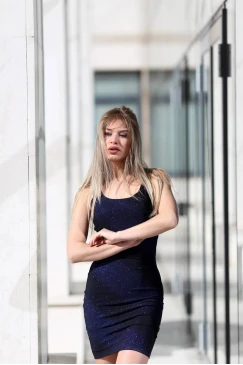 Стилна синя парти рокля без ръкави IVA